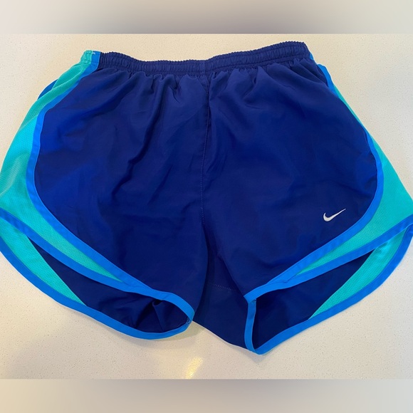 Bundle of 3 Nike Shorts — Size Small - Picture 6 of 13
